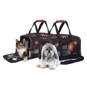 SOLD Original Sherpa Deluxe Airline Medium Pet Bag